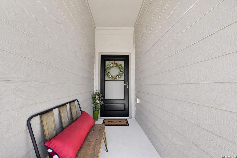 Exterior details and patio area of a home in , Seguin (Image 15).