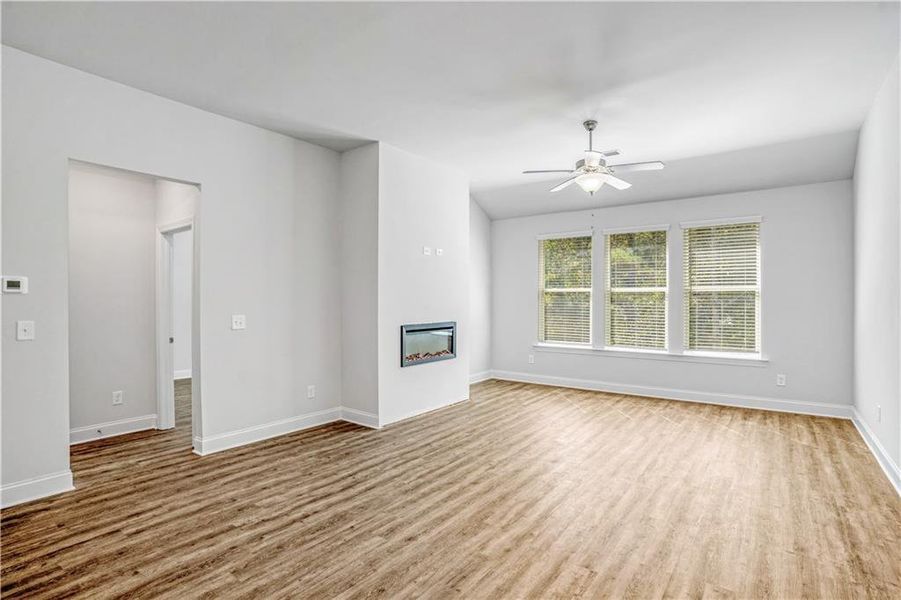 Spacious, unfurnished interior of a new home in Waters Edge, Mansfield (Image 19).