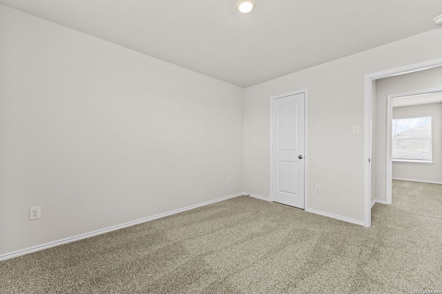 Spacious, unfurnished interior of a new home in Laurel Vistas, San Antonio (Image 12). Spacious, unfurnished interior of a new home in Laurel Vistas, San Antonio (Image 12).