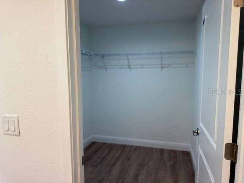 Spacious, unfurnished interior of a new home in , Summerfield (Image 20).