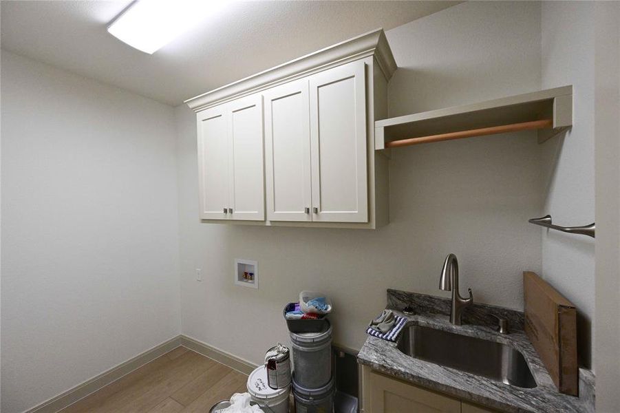 Furnished interior view inside a new home in , Abilene (Image 30).