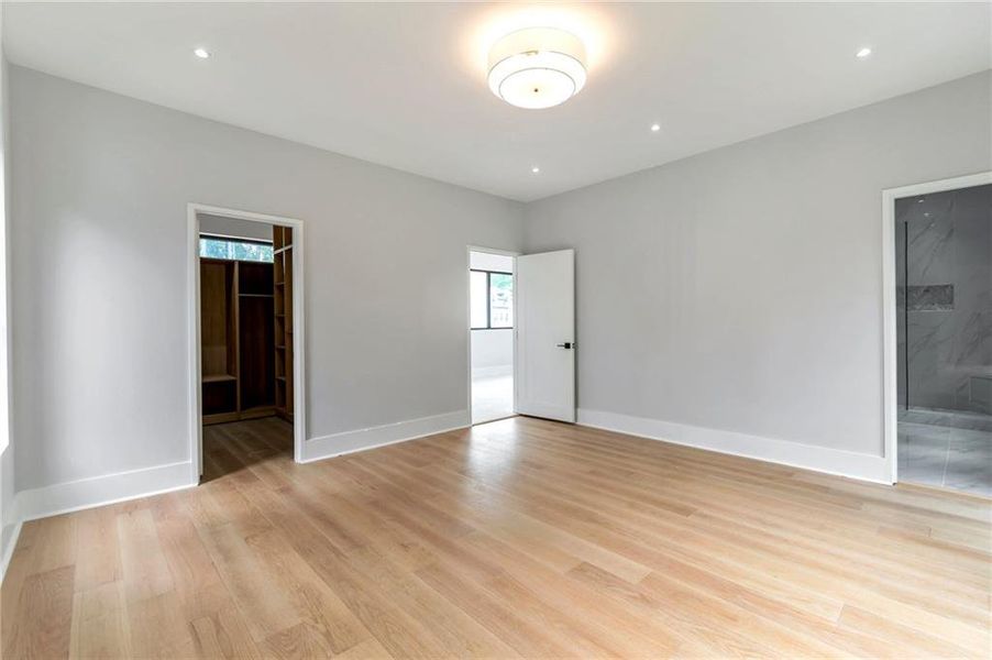 Spacious, unfurnished interior of a new home in , Brookhaven (Image 36). Spacious, unfurnished interior of a new home in , Brookhaven (Image 36).