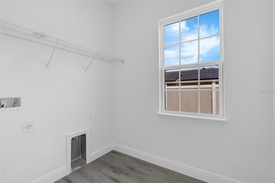 Spacious, unfurnished interior of a new home in , Ocala (Image 33).