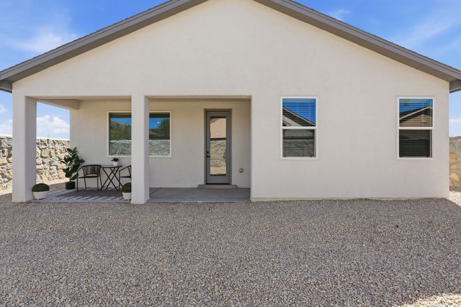 Representative exterior details of a home built from the Santa Rosa by Hakes Brothers in Paseo Del Este, El Paso (Image 3).