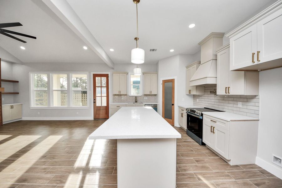 Furnished interior view inside a new home in , Plantersville (Image 7).