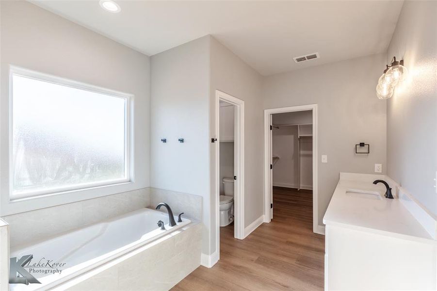 Furnished interior view inside a new home in , Abilene (Image 17).