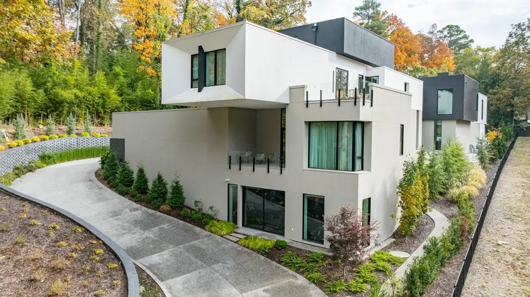 Front exterior of a new home in , Atlanta, GA, highlighting curb appeal (Image 1). Front exterior of a new home in , Atlanta, GA, highlighting curb appeal (Image 1).