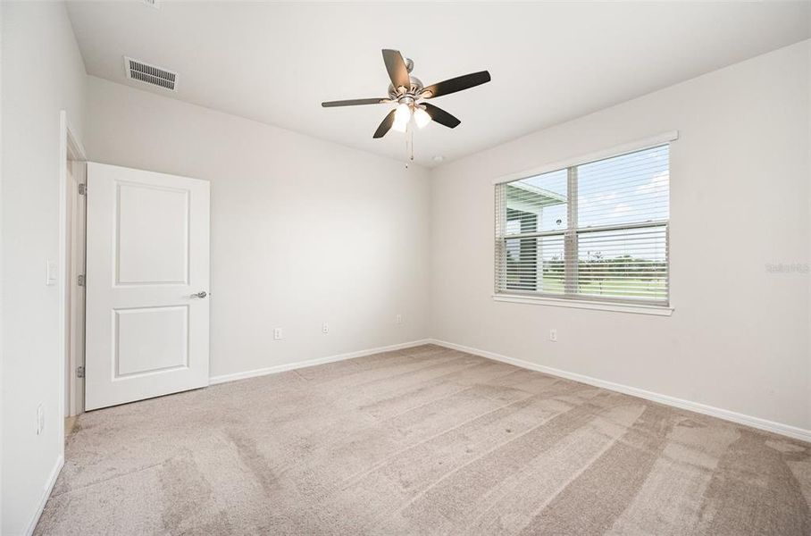 Spacious, unfurnished interior of a new home in , St. Cloud (Image 18).