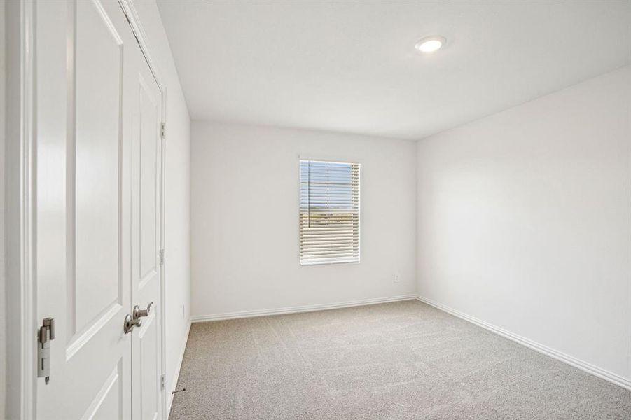 Spacious, unfurnished interior of a new home in Southridge - Spring Series, McKinney (Image 25). Spacious, unfurnished interior of a new home in Southridge - Spring Series, McKinney (Image 25).