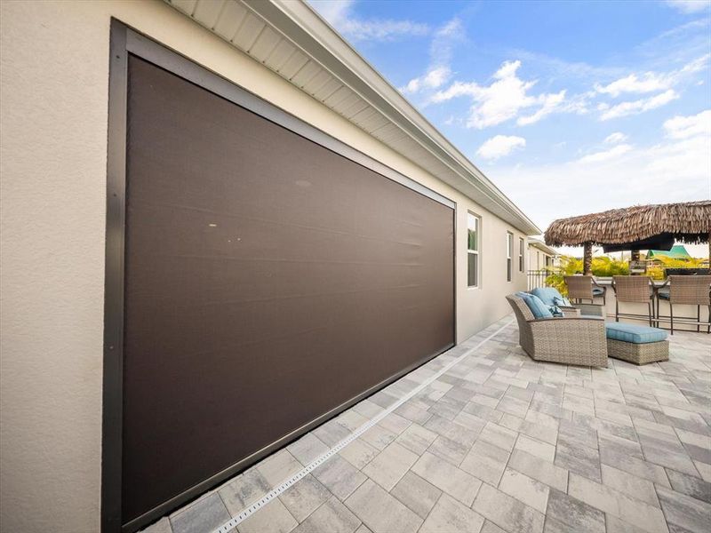 Exterior details and patio area of a home in , Orlando (Image 22).