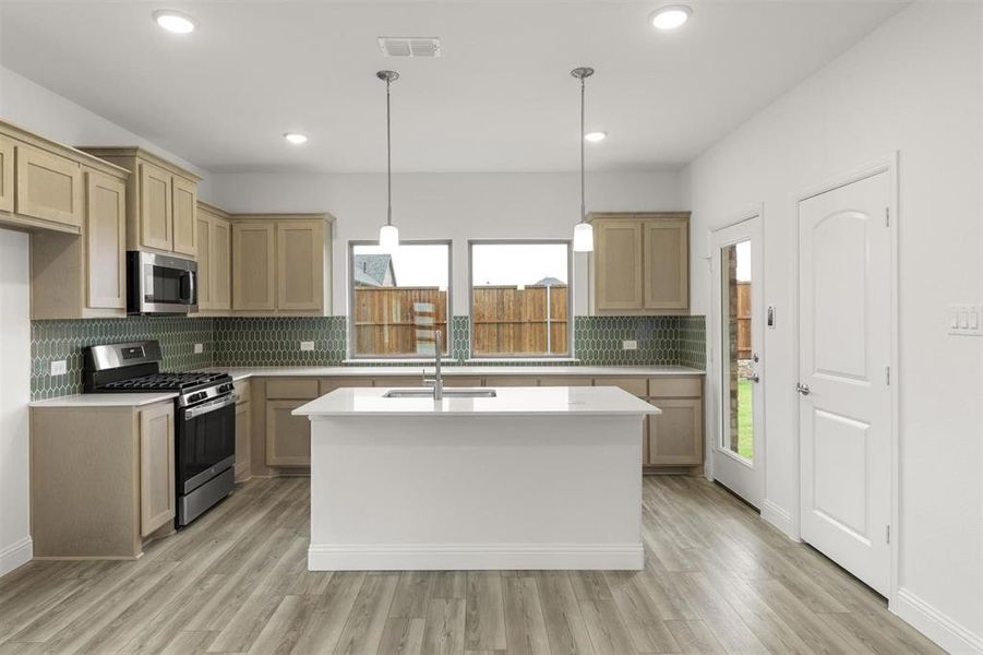 1612GrassyPond_3 1612GrassyPond_3