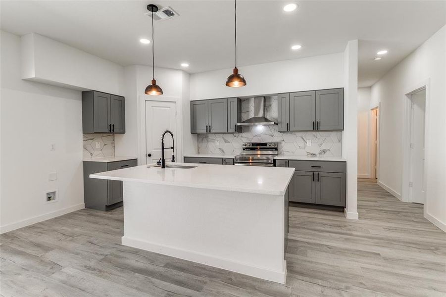 Furnished interior view inside a new home in , Dallas (Image 14).