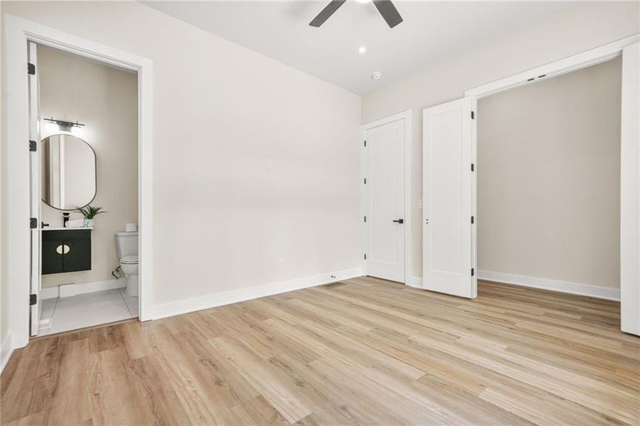 Spacious, unfurnished interior of a new home in , Atlanta (Image 59).