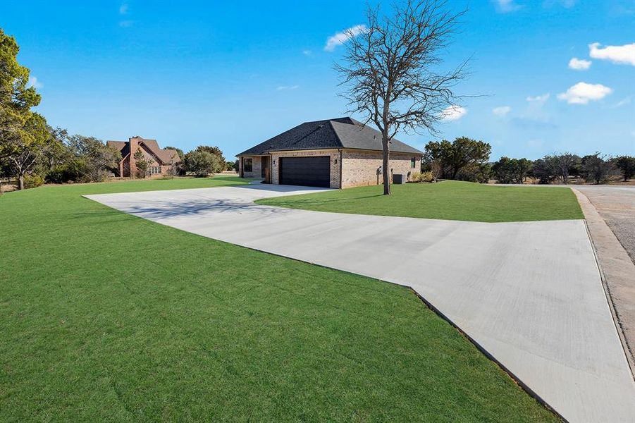 Side Driveway & Yard