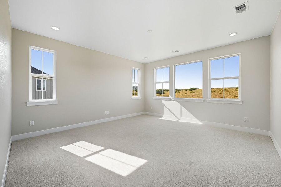 Spacious, unfurnished interior of a new home in Macanta Destination Collection, Castle Rock (Image 20).