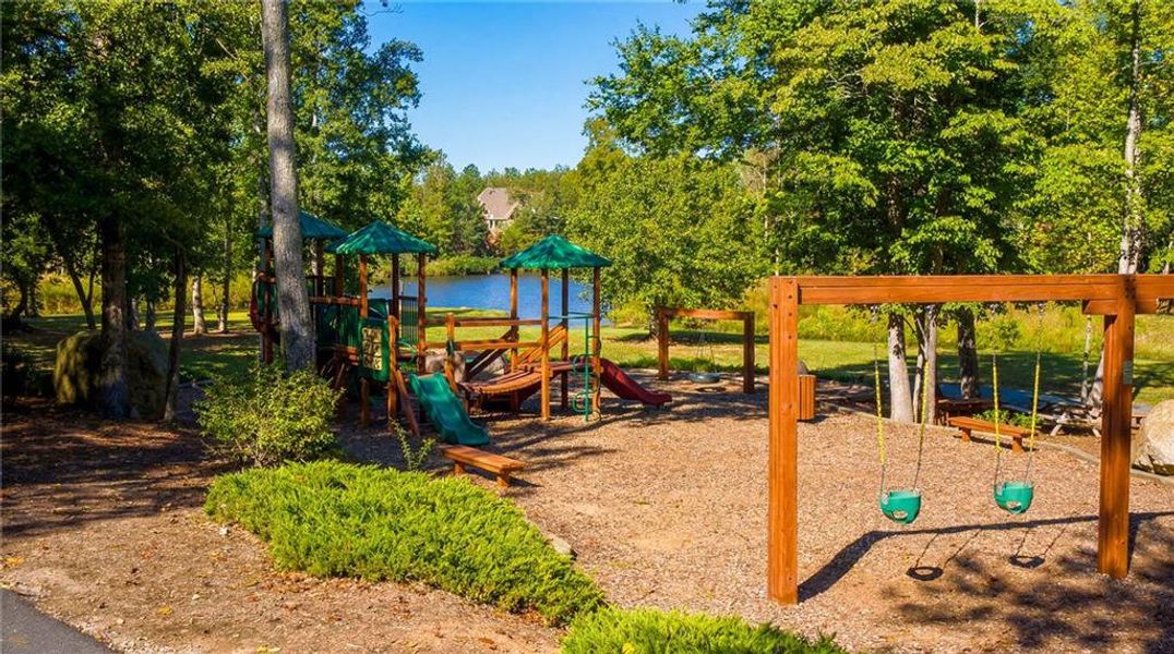 Community amenities in , Newnan (Image 39).