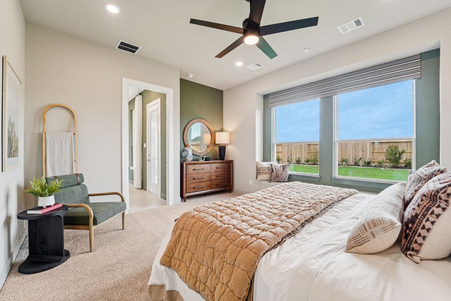Furnished interior view inside a new home in Wildrye, Waller (Image 10).