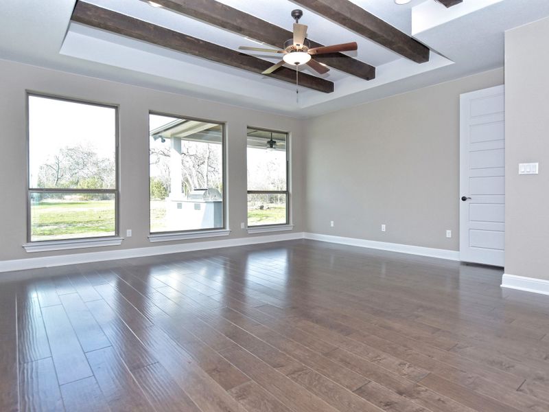 Representative unfurnished interior of a home built from the San Simeon I by Giddens Homes in Clearwater Ranch, Liberty Hill (Image 461).