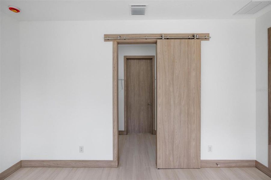 Spacious, unfurnished interior of a new home in , North Port (Image 18). Spacious, unfurnished interior of a new home in , North Port (Image 18).