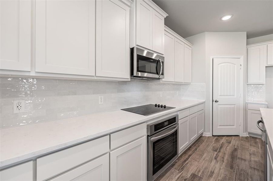 Furnished interior view inside a new home in Fairview Meadows, Rhome (Image 10). Furnished interior view inside a new home in Fairview Meadows, Rhome (Image 10).