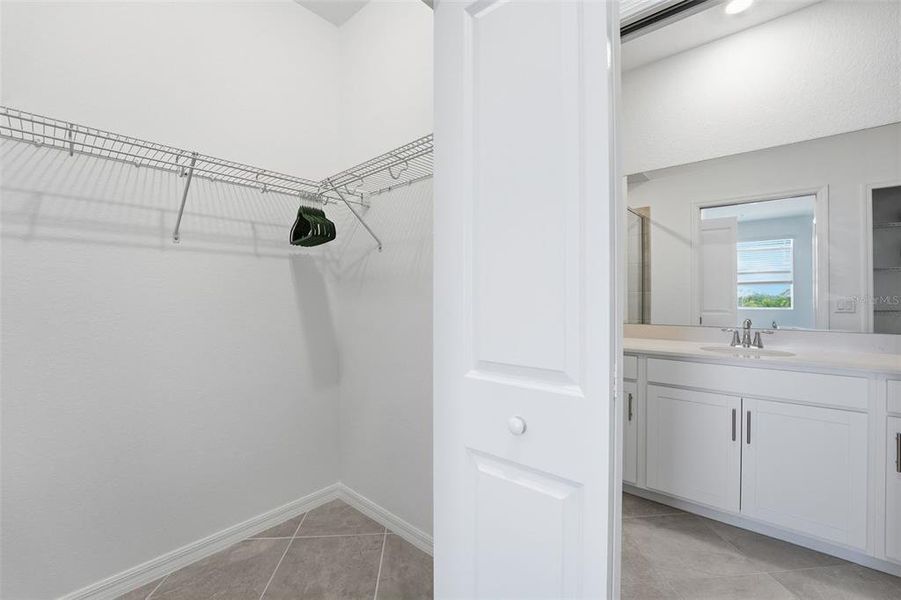 Spacious, unfurnished interior of a new home in , Punta Gorda (Image 20).