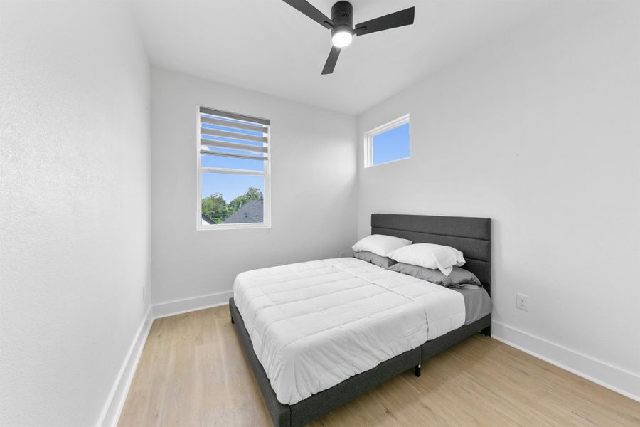 Image 28 of a home in .