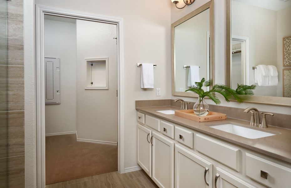 Furnished interior view inside a new home in Harbor Isle, Vero Beach (Image 5).