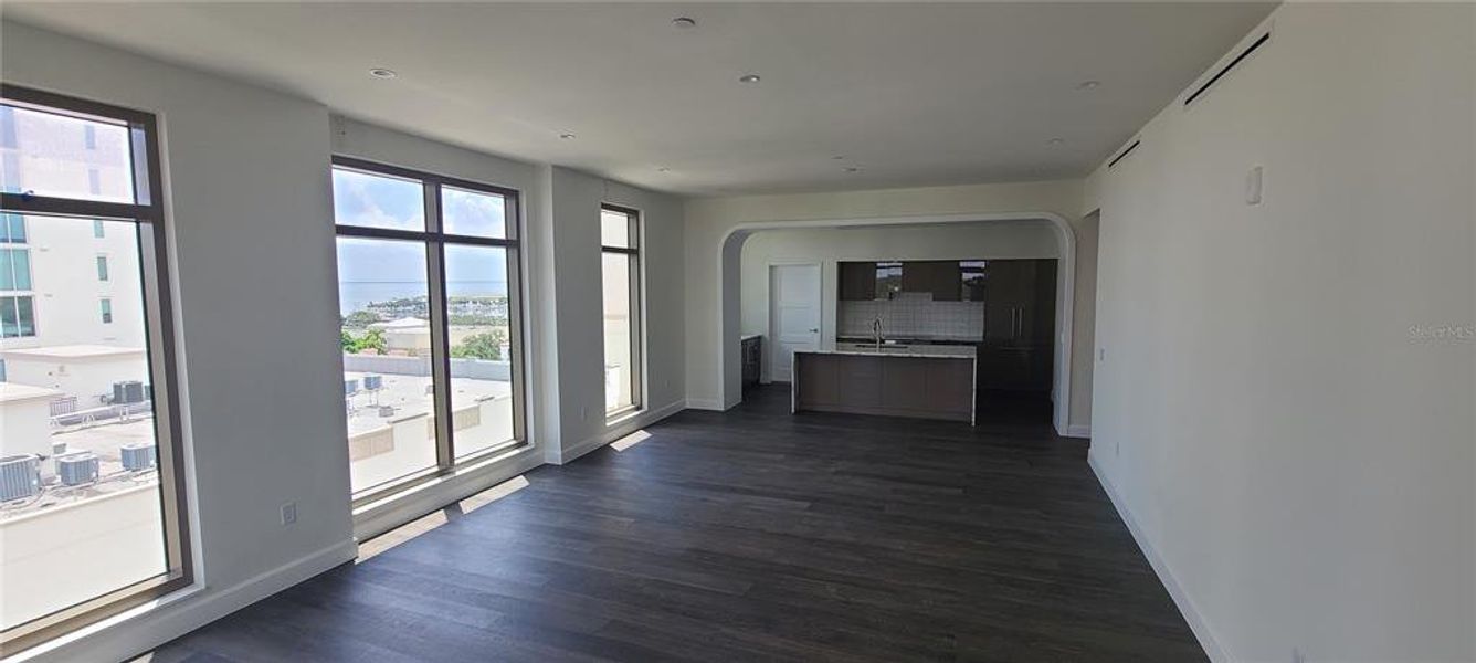 Spacious, unfurnished interior of a new home in , St. Petersburg (Image 30). Spacious, unfurnished interior of a new home in , St. Petersburg (Image 30).