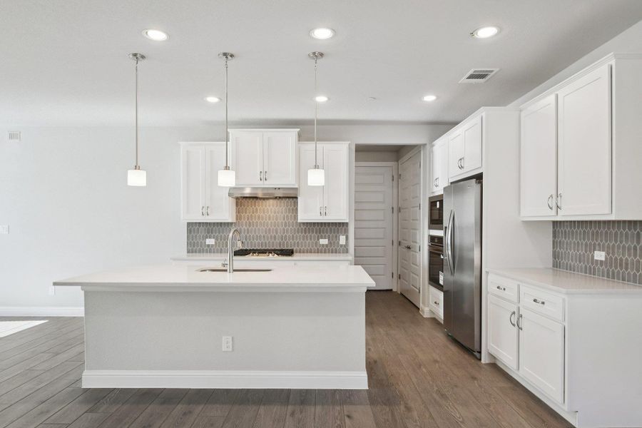 Light & Bright Open Concept Kitchen