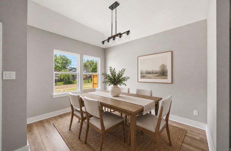 Virtually staging dining area
