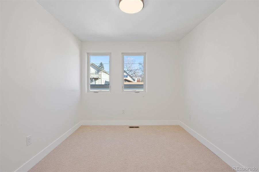Spacious, unfurnished interior of a new home in , Denver (Image 26).