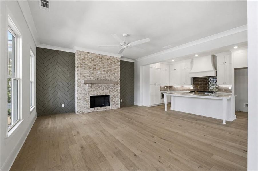 Image 36 of a home in .