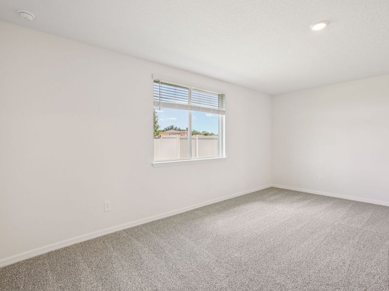 Spacious, unfurnished interior of a new home in Two Rivers - Signature Series, Zephyrhills (Image 8).