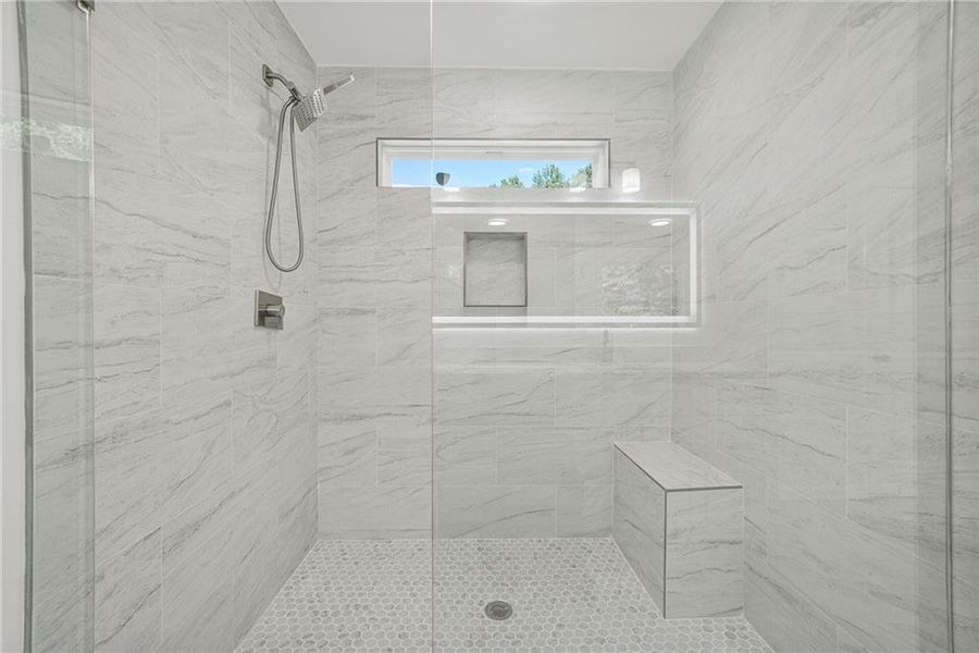 Image 36 of a home in .