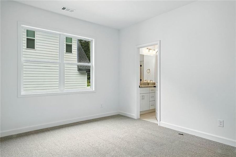Spacious, unfurnished interior of a new home in , Marietta (Image 30).
