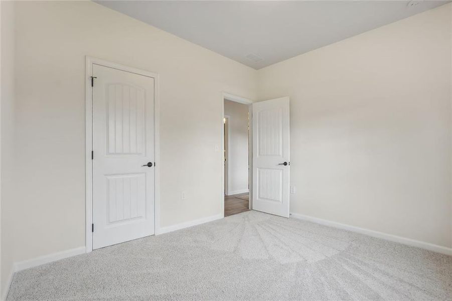 Spacious, unfurnished interior of a new home in Southbend, Rome (Image 25). Spacious, unfurnished interior of a new home in Southbend, Rome (Image 25).