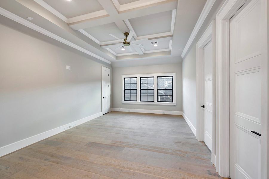 Spacious, unfurnished interior of a new home in , Houston (Image 23).