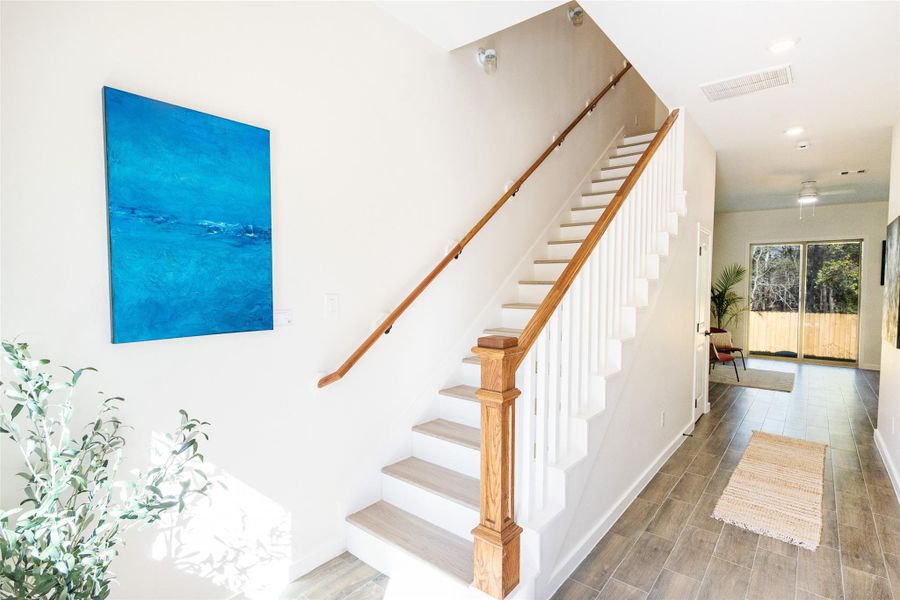 Image 47 of a home in .