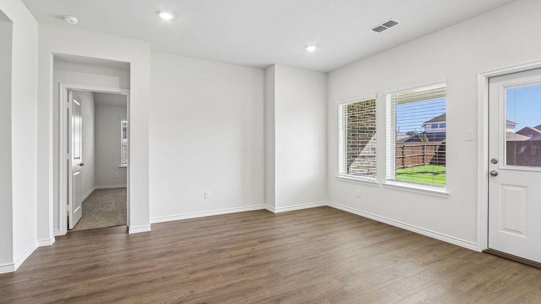Spacious, unfurnished interior of a new home in Silverado, Aubrey (Image 5). Spacious, unfurnished interior of a new home in Silverado, Aubrey (Image 5).