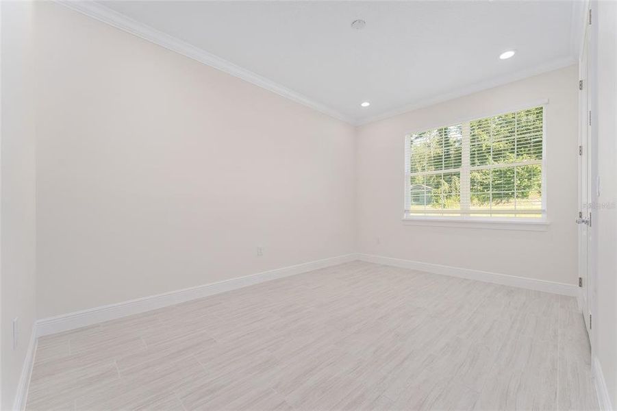Spacious, unfurnished interior of a new home in , Belleview (Image 27).