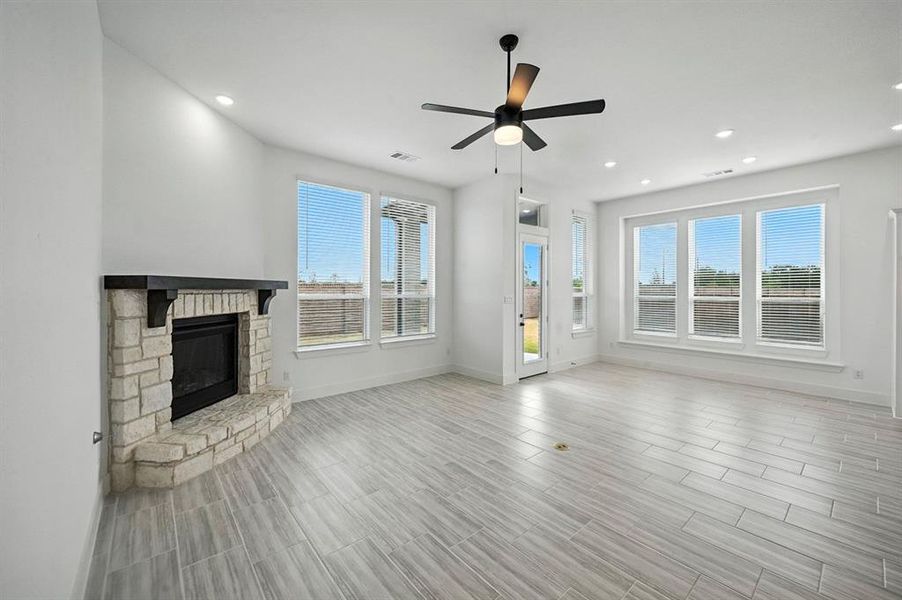 Spacious, unfurnished interior of a new home in Wellington: 50ft. lots, Haslet (Image 15).