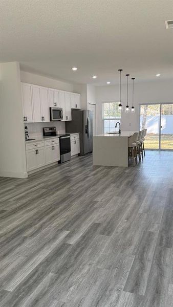 Spacious, unfurnished interior of a new home in , Ocala (Image 17).