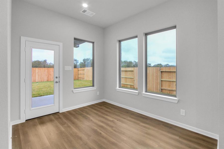 Spacious, unfurnished interior of a new home in River Ranch 55', Mont Belvieu (Image 52). Spacious, unfurnished interior of a new home in River Ranch 55', Mont Belvieu (Image 52).