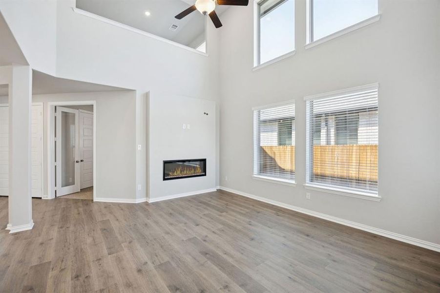 8-2531Auburn_006 8-2531Auburn_006