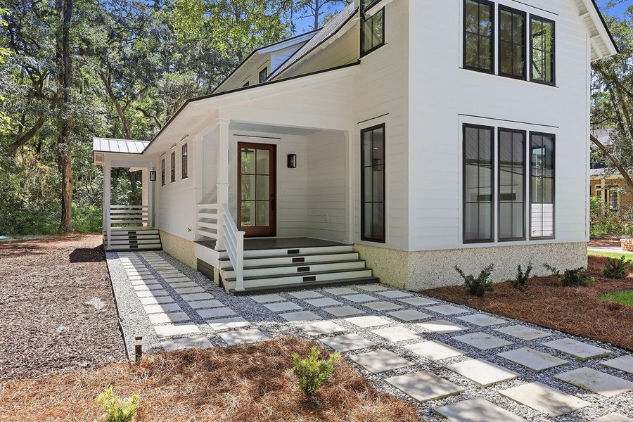 Exterior details and patio area of a home in , Seabrook (Image 38).