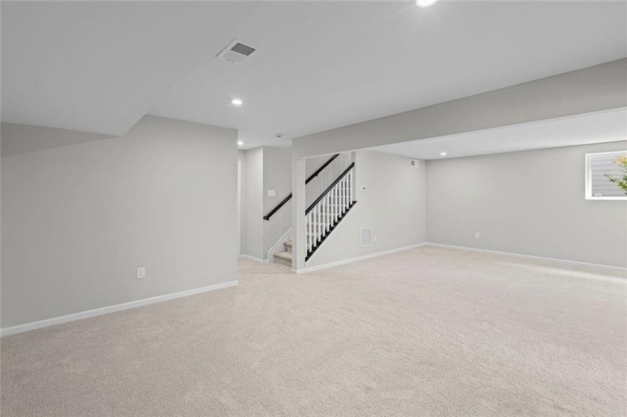 Spacious, unfurnished interior of a new home in Villas at Gold Creek, Dawsonville (Image 36).