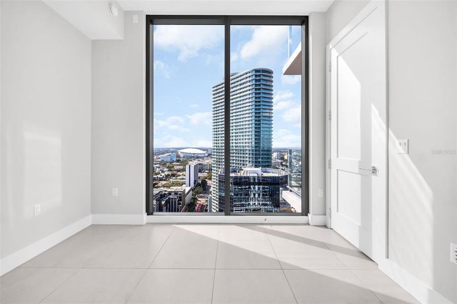 Spacious, unfurnished interior of a new home in , St. Petersburg (Image 47). Spacious, unfurnished interior of a new home in , St. Petersburg (Image 47).