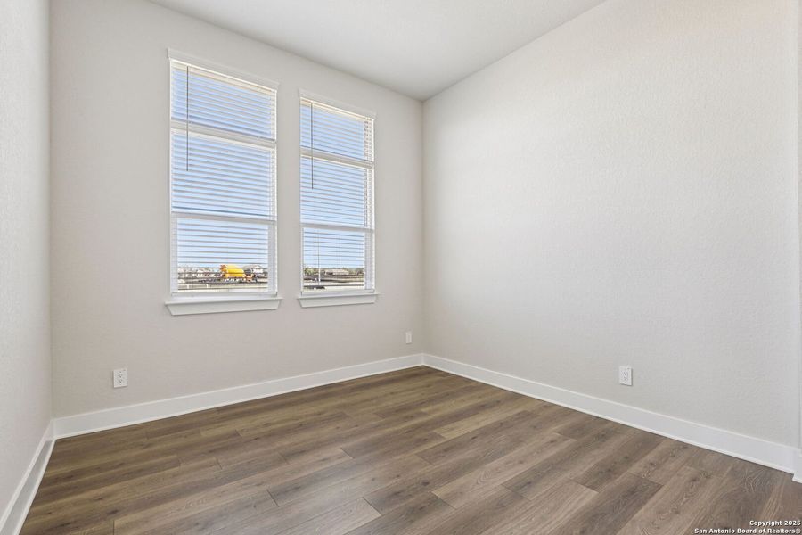 Spacious, unfurnished interior of a new home in Carmel Ranch, Schertz (Image 42).