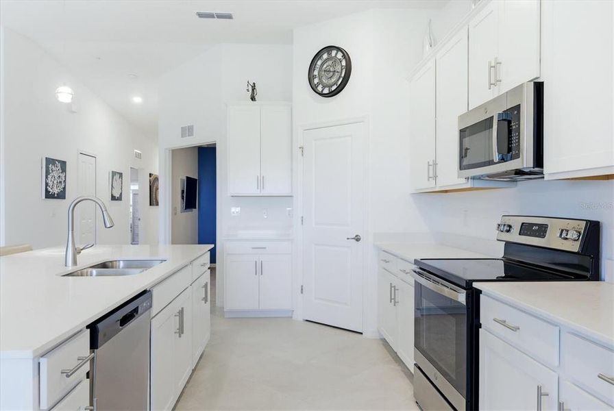 Furnished interior view inside a new home in , Venice (Image 24).