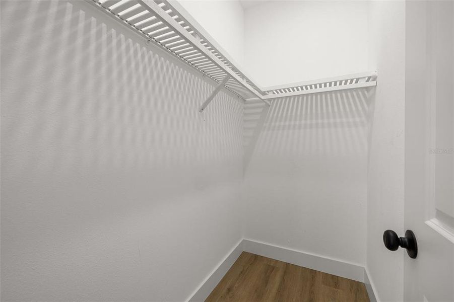 Spacious, unfurnished interior of a new home in , Tampa (Image 12).